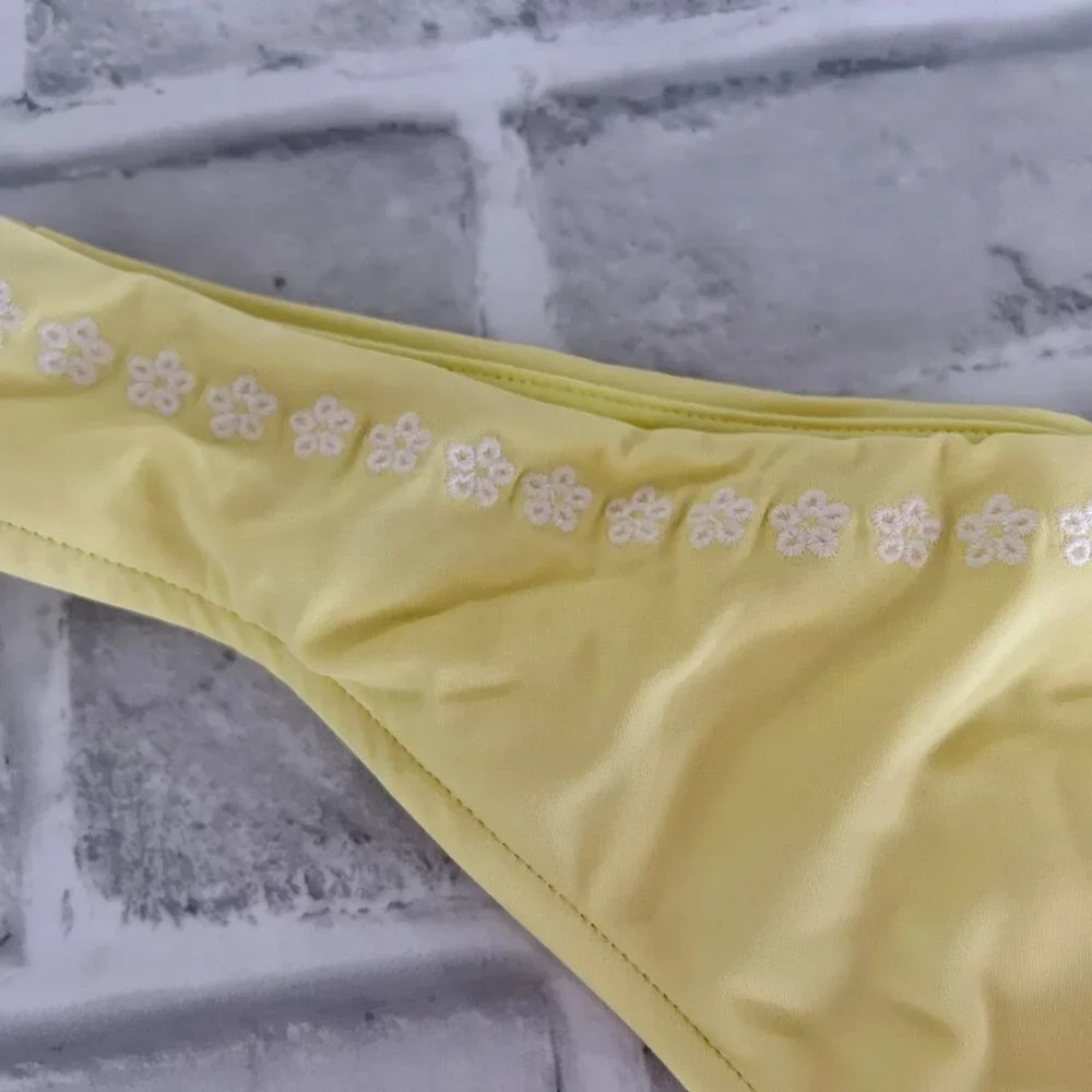 PINK by Frankies Bikinis Buttercup Bikini Top & Moon Bay Thong Bottom 2 PC XL